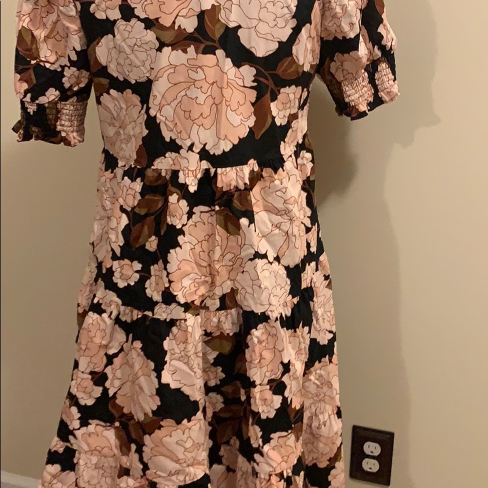Dress - Picture 2 of 6